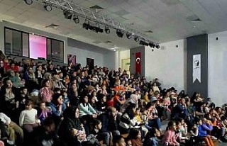 Didim’de çocuklar için sinema günleri devam ediyor