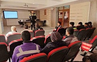 Nazilli’de motosiklet kullanıcılarına güvenli...