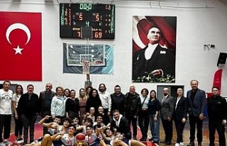 Özel Başak Koleji Anadolu Lisesi, basketbolda şampiyon...