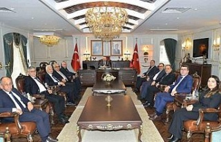 Aydın Ticaret Borsası yönetimi Adana Valisi Köşger’le...