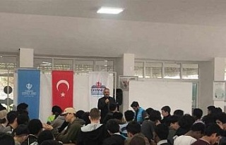 İmam Hatip Liseleri’nde okuyan öğrenciler Kuşadası’nda...