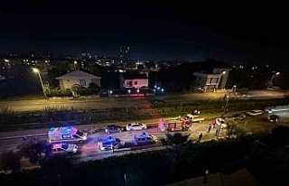 Kamyonet ile otomobil çarpıştı: 1 yaralı