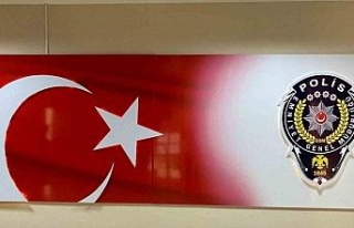 Polise arkadaşının kimliğini gösterdi, kandıramadı