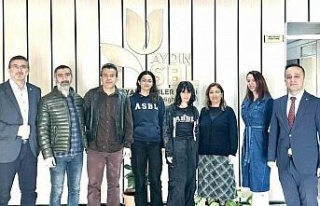 Sosyal Bilimler Lisesi’ne ’En iyi cümle’ ödülü