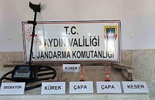 Tarihi eser bulmak amacıyla izinsiz kazı yapan şüpheliler...