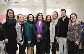 Başkan Çerçioğlu KPSS’ye hazırlanan gençlerle...