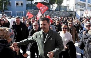 Başkan Ömer Günel: “Seçimi sandıkları patlatarak...