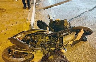 Ehliyetsiz sürücü motosikletliyi biçti