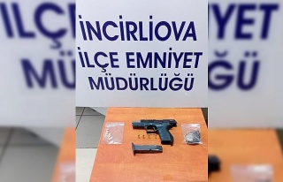 Maça silah ve uyuşturucu ile girmeye çalışan...