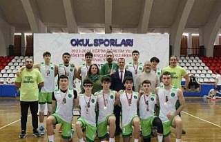 Okul Sporları Basketbol Gençler Yarı Finalleri...