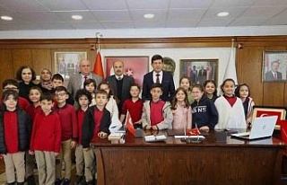 Başkan Özcan, öğrencilerin sorularını yanıtladı