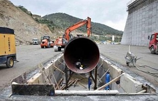 Sarıçay Barajı’nda çalışmalar devam ediyor