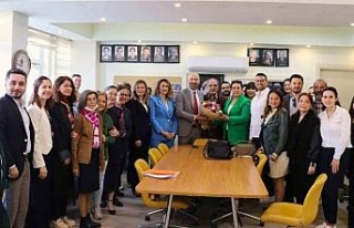 Başkan Arıkan Avukatları Unutmadı