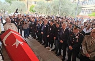 Kalp krizi geçirerek hayatını kaybeden polis memuru...