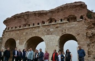 Künkcü’den Tralleis’te tarihi toplantı