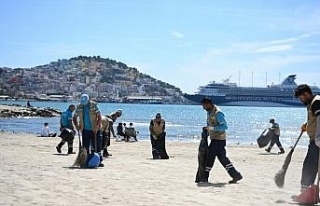 Kuşadası’nda plajlar sezona hazırlandı