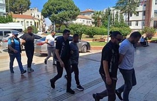 Narkotik köpeği Gece’den kaçamayan üç şüpheli...