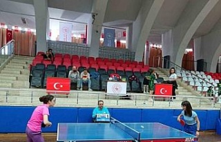 Nazillili özel sporcular madalyaları topladı