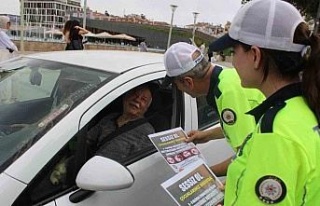 Trafik ekipleri bu kez öğrenciler için sahaya indi