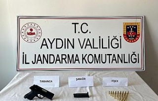 İncirliova’da ruhsatsız silah ele geçirildi
