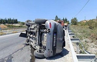 Söke’deki kazada iki araç devrildi: 4 yaralı