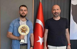 Sökeli Yazar Birlik’e yılın kitabı ödülü