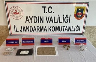 Pansiyon odasında uyuşturucu madde ile yakalandı