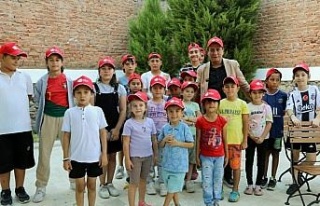 Başkan Yetişkin Kuvayi Milliye Anı Evi’nde çocuklarla...