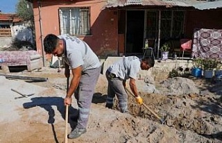Mahallede 2 engelli şahsın yaşadığı sokağa...