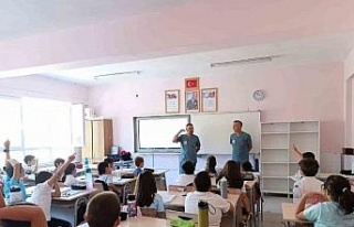 Sökeli öğrenciler hayvan hakları konusunda bilgilendirildi