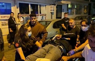 Yaralanan sürücüyü bıraktılar motosikleti kaçırdılar