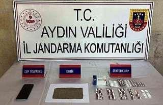 Jandarmadan eş zamanlı uyuşturucu operasyonu: 3...