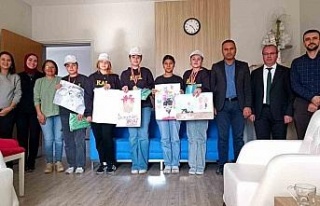 Karpuzlu’da dereceye giren lise öğrencileri ödüllendirildi