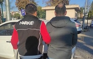Nazilli narkotik ekiplerinden gece yarısı uyuşturucu...