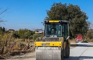 Başkan Yetişkin’den Efeler’e 65 milyonluk yol...
