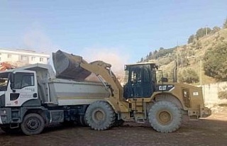 Efeler Belediyesi riskli binaların yıkımına devam...