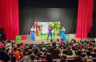 Efeler’in çocukları sanatla büyüyor