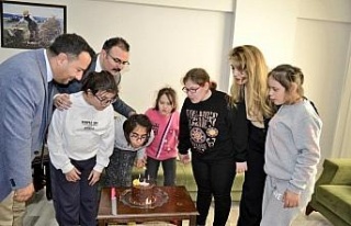 Kaymakam Ateş, Kız Umut Evi’nde özel çocuklarla...