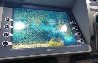 Aydın’da taşlı saldırı: İş yeri ve ATM’ye...