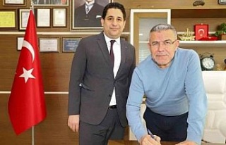 Başkan Güler, Ilıdağ Mahallesi için imzaları...