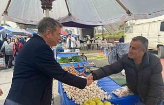 AYESOB Başkanı Künkcü, pazar esnafı ile bir araya...