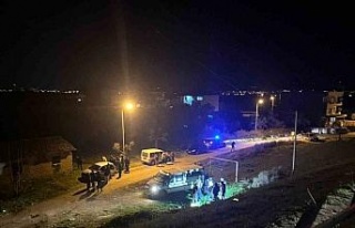 İncirliova’da otomobil ile motosiklet çarpıştı;...
