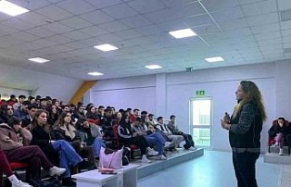 Narkotik ekiplerinden öğrencilere eğitim