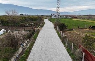 Nazilli Belediyesi Sevindikli’de yolları yeniliyor