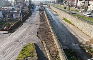 Nazilli Belediyesi’nden Yeşilyurt’ta kaldırım...