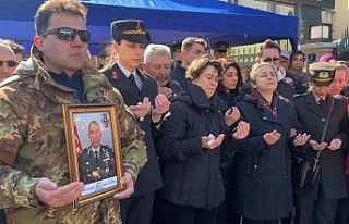 Şehit Binbaşı Yetişen için anne evinde helallik...
