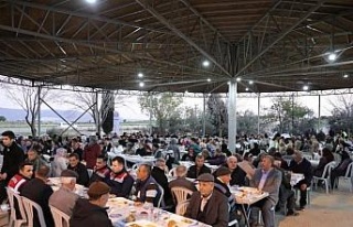Didim Belediyesi vatandaşları iftar sofralarında...