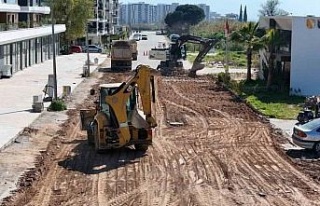 Efeler Zeybek Mahallesi’ndeki yol yenileniyor