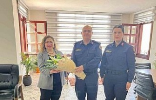 Jandarma, Kaymakam Doğru’nun Kadınlar Günü’nü...