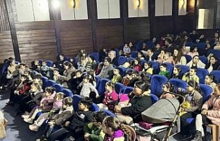 Karacasulu çocuklar, Büyükşehir’in tiyatrosuyla...